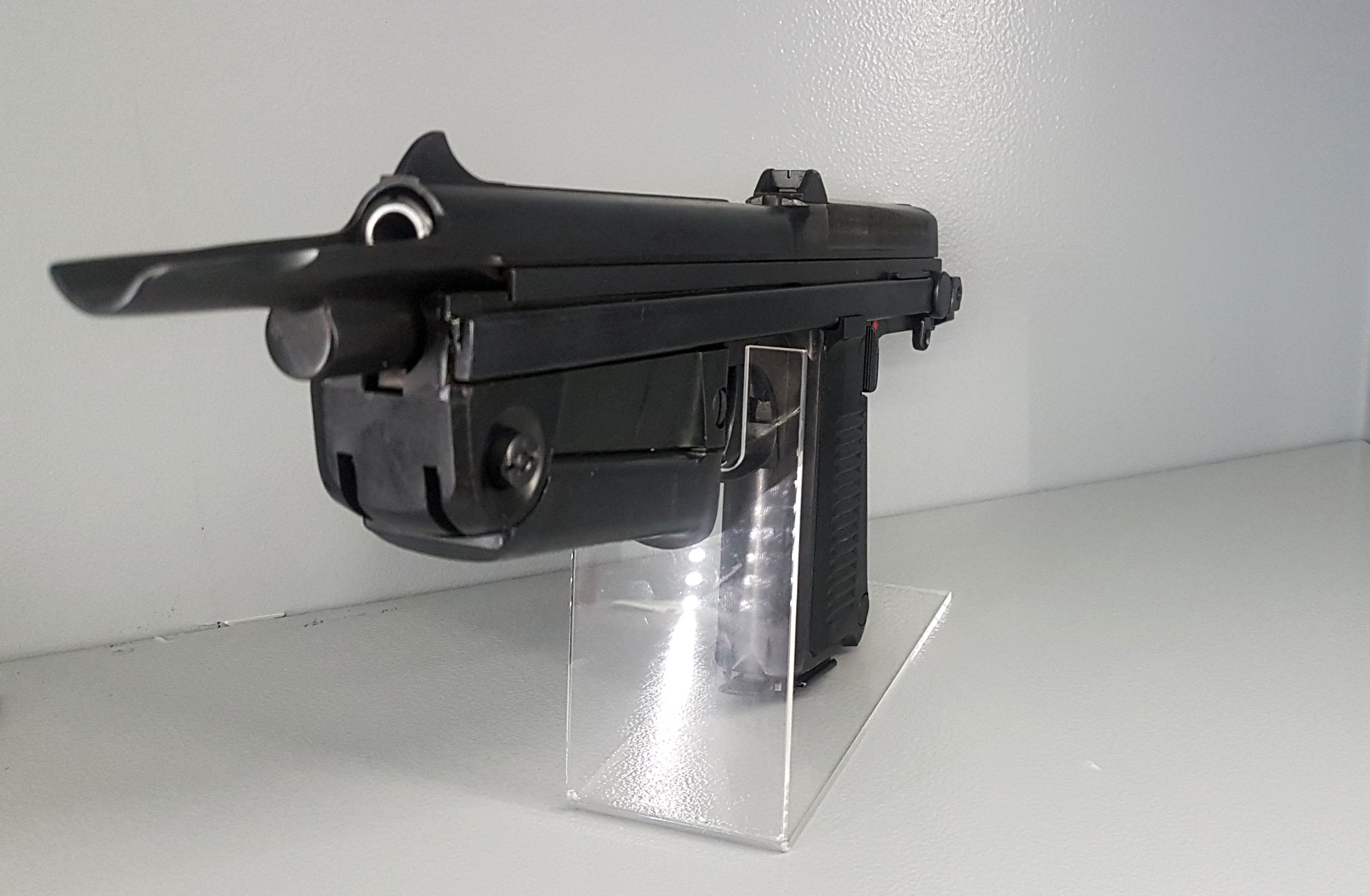 Pistolet PM-63 RAK wersja samopowtarzalna